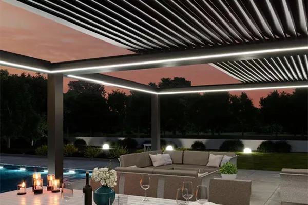 Retractable Louvre Pergola with integrated lighting