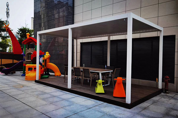 Aluminum Bioclimate Pergola Case
