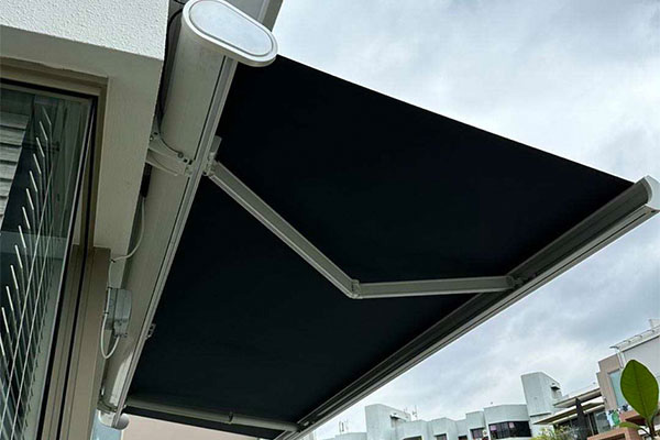 Flex Series – Full Cassette Awning Case